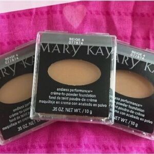 Mary Kay Endless Performance Creme-to-Powder Foundation